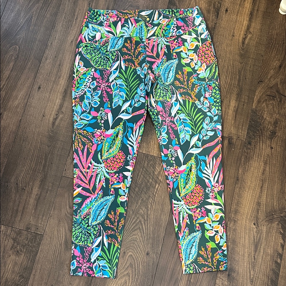 LIKE NEW! Lilly Pulitzer Luxletic Corso pant in the "Sunshine Jungle" print.
